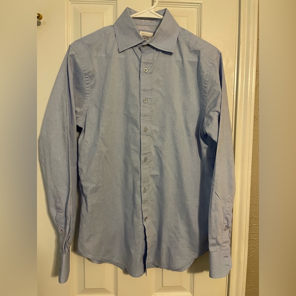 Guess men’s button down blue S long sleeve shirt